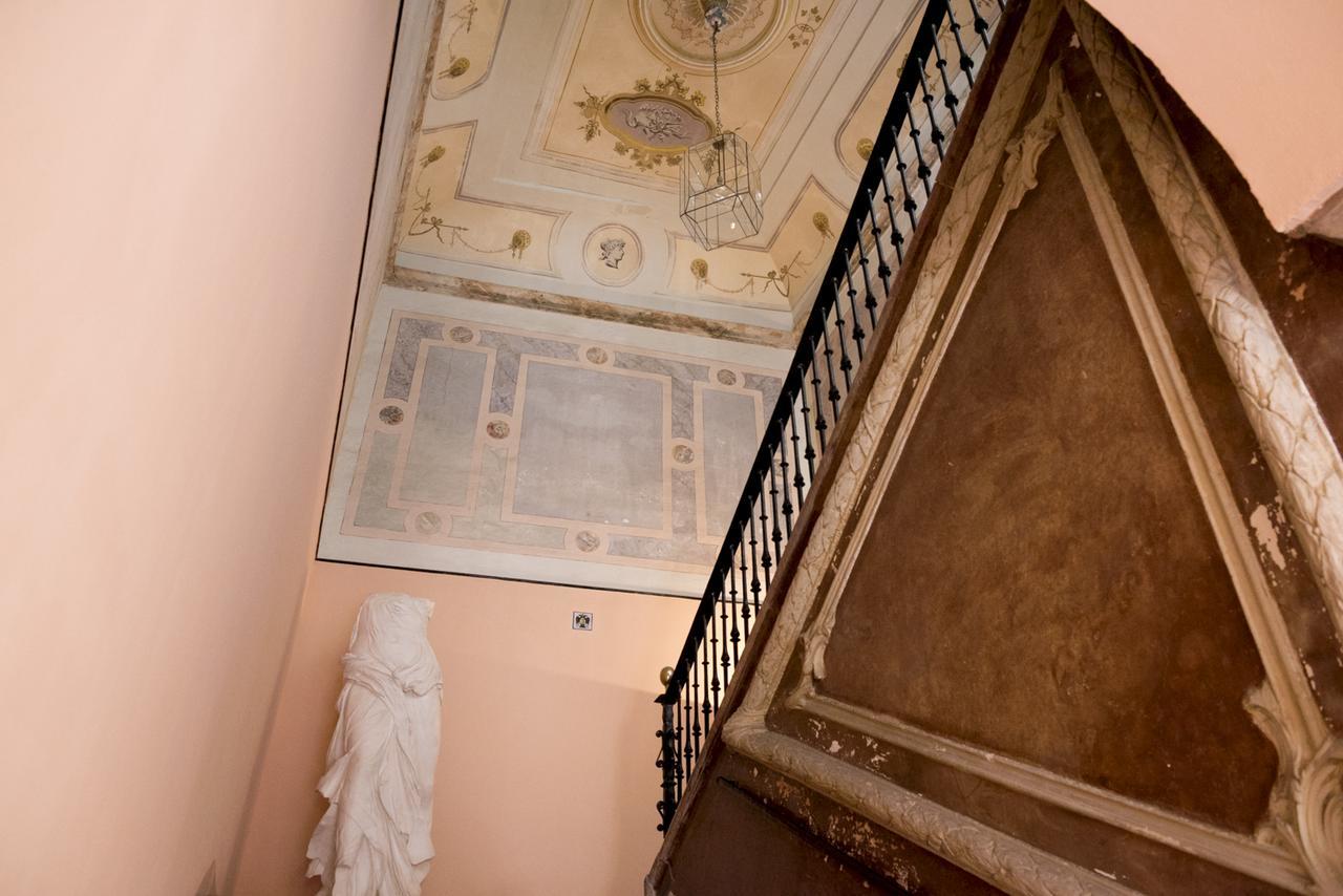 Palacio Marmoles Севиля Екстериор снимка